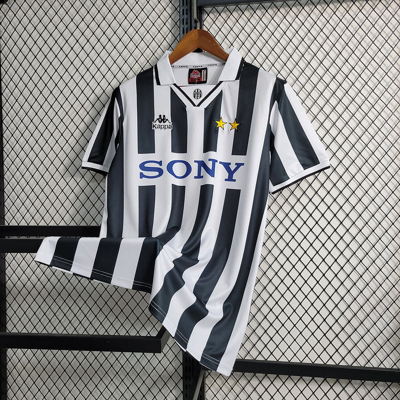 CAMISA RETRÔ DA JUVENTUS 95/97 BRANCO E PRETO