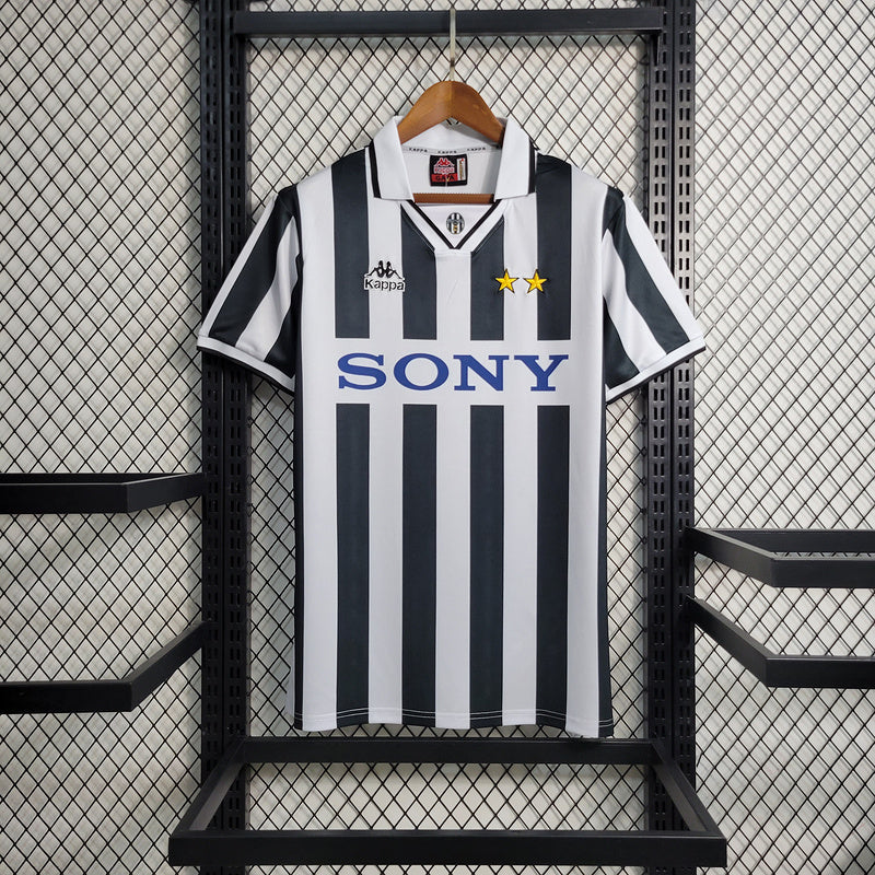 CAMISA RETRÔ DA JUVENTUS 95/97 BRANCO E PRETO