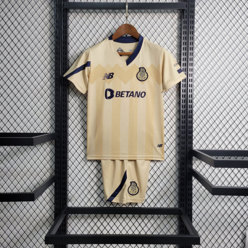 KIT INFANTIL DO PORTO 23/24 DOURADO