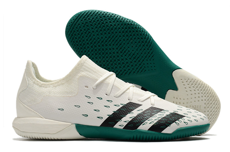 Chuteira Adidas Predator Freak